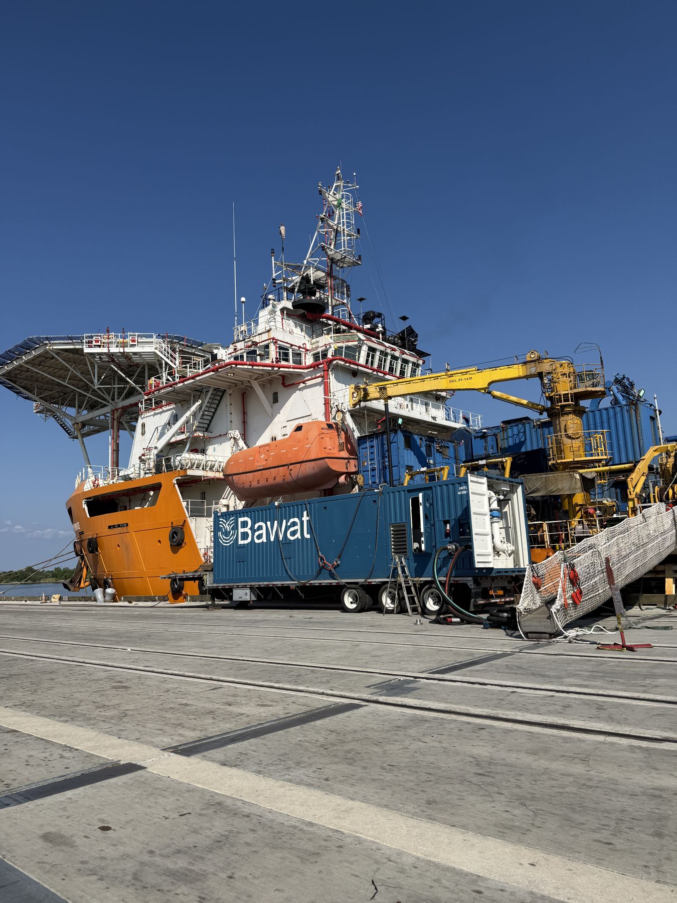 Containerized BWMS on the quay